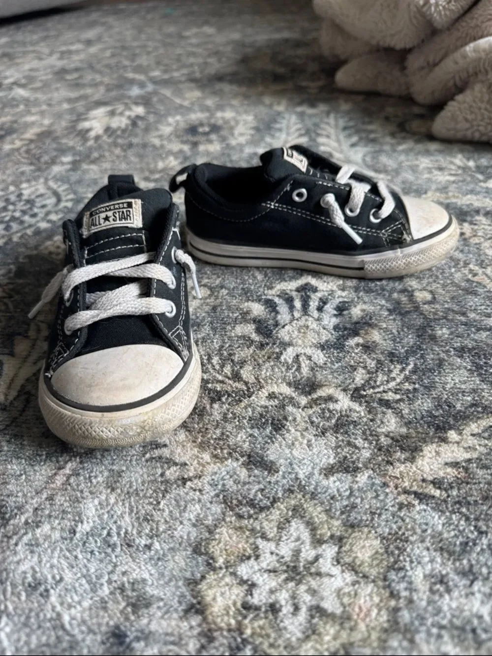 Converse Toddler Low-Top Sneakers